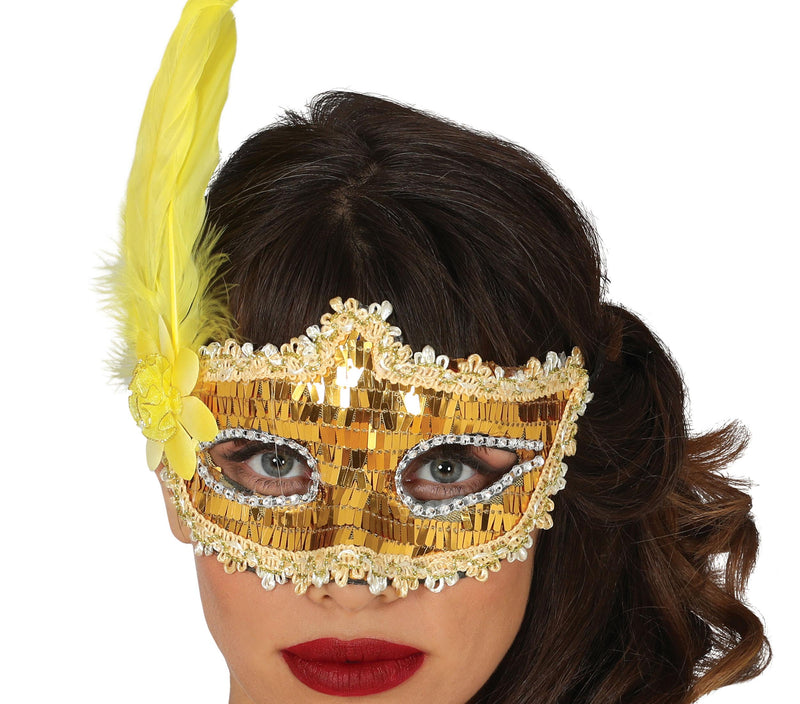 MASK WITH FEATHER