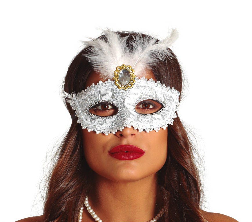 WHITE MASK WITH FEATHERS