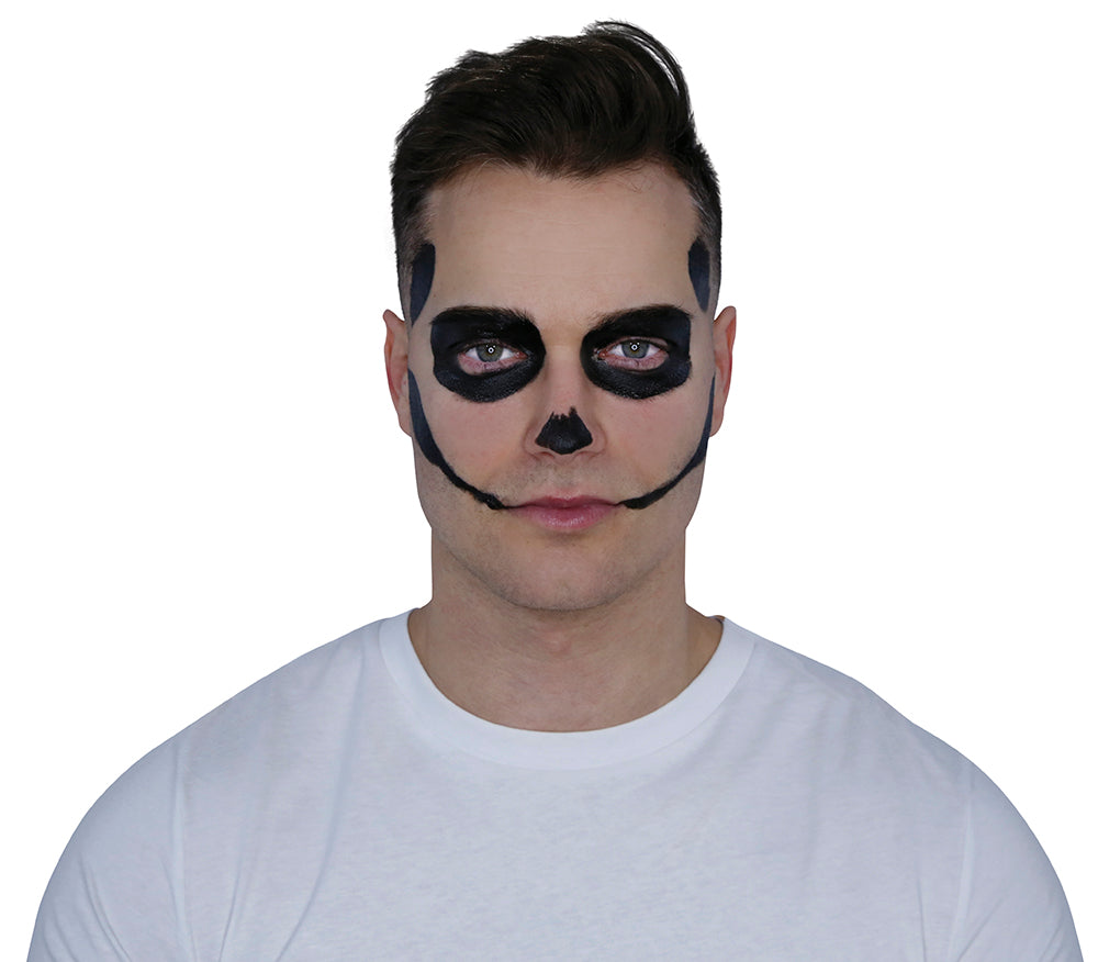 BLACK AND WHITE MAKEUP BLISTER WITH 2 STICKS