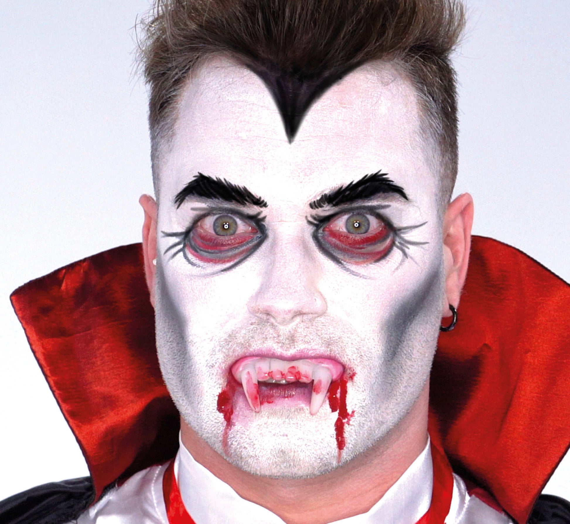 VAMPIRE MAKEUP SET