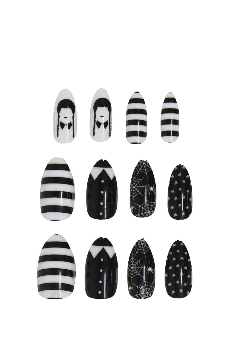 12 NAILS WITH GLUE