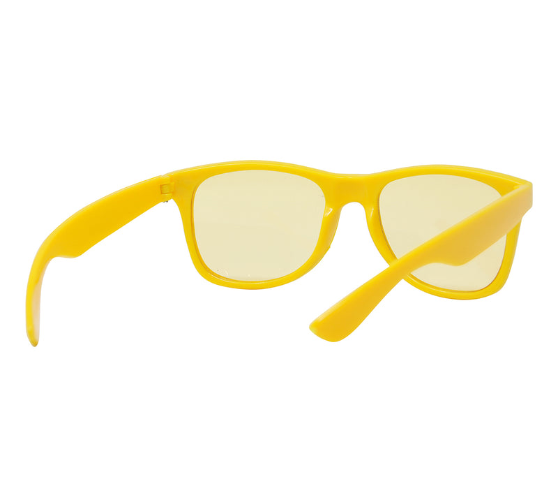 GLASSES WITH CLEAR COLOR LENSES