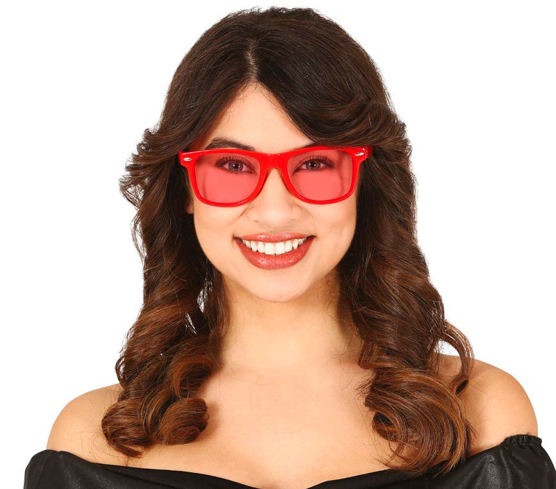 GLASSES WITH CLEAR COLOR LENSES