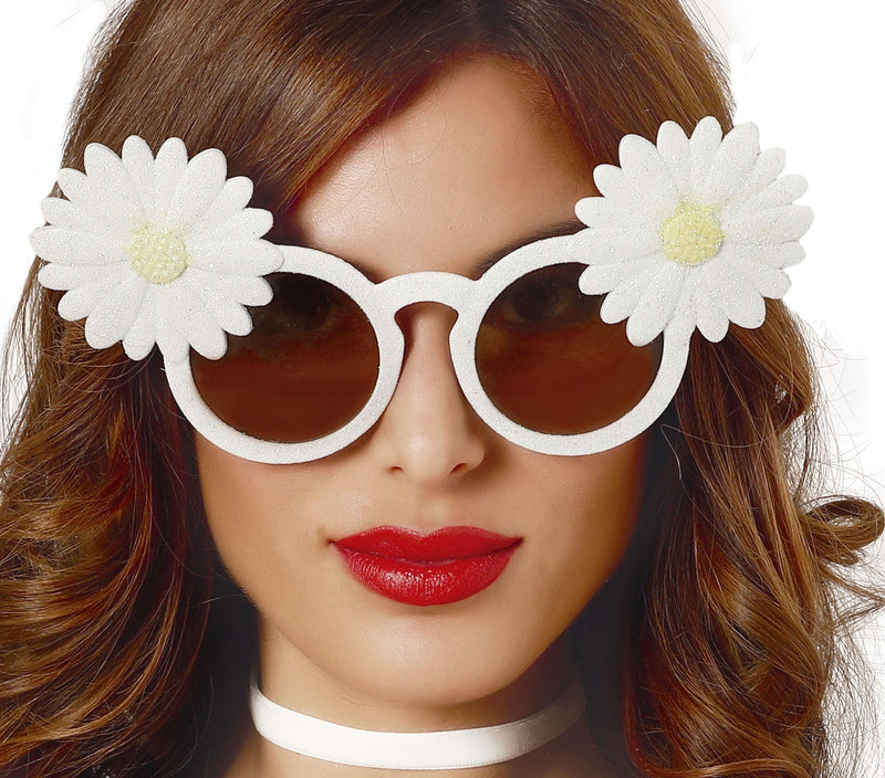 WHITE GLASSES WITH DAISIES