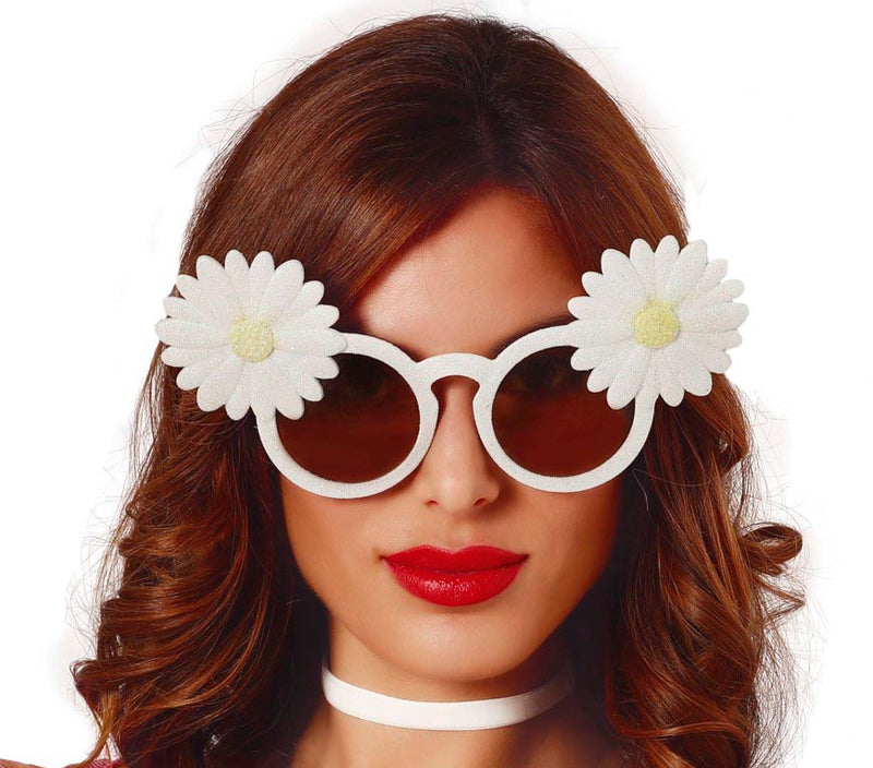 WHITE GLASSES WITH DAISIES