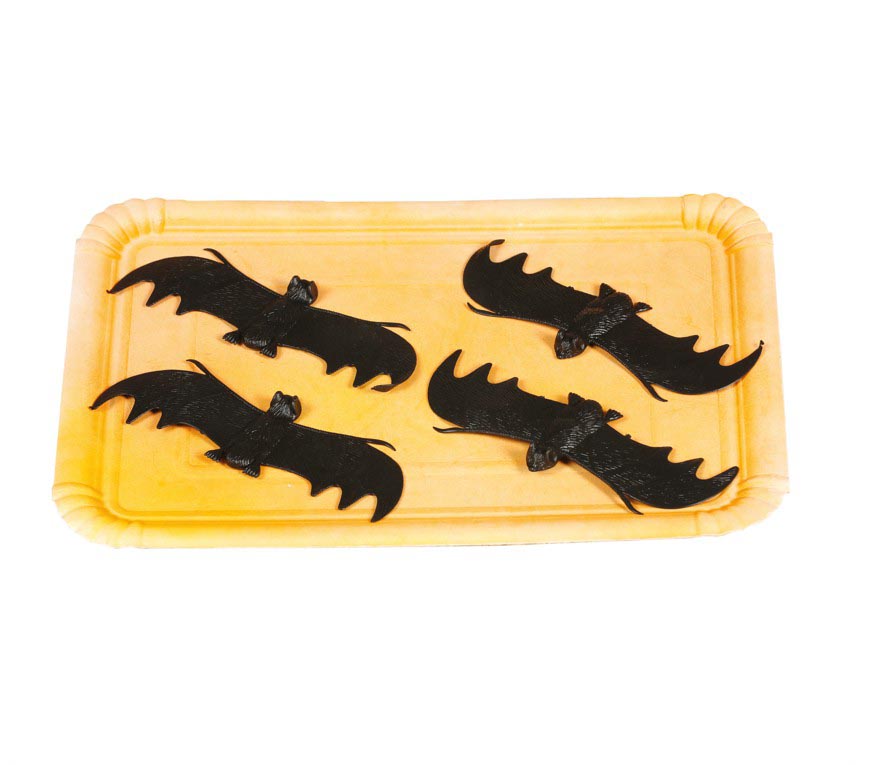 BAG: 4 BATS,             11 CM