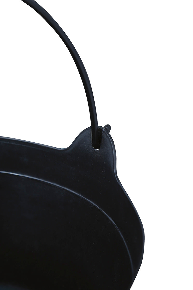 BLACK CAULDRON,    24 CM