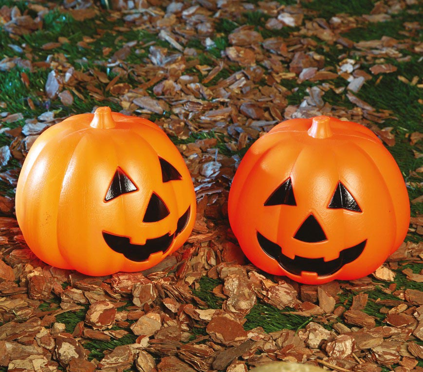 PUMPKIN WITH LIGHT, PLASTIC, 15 CMS.