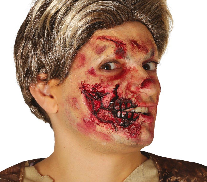 HALF MOUTH LATEX SCAR