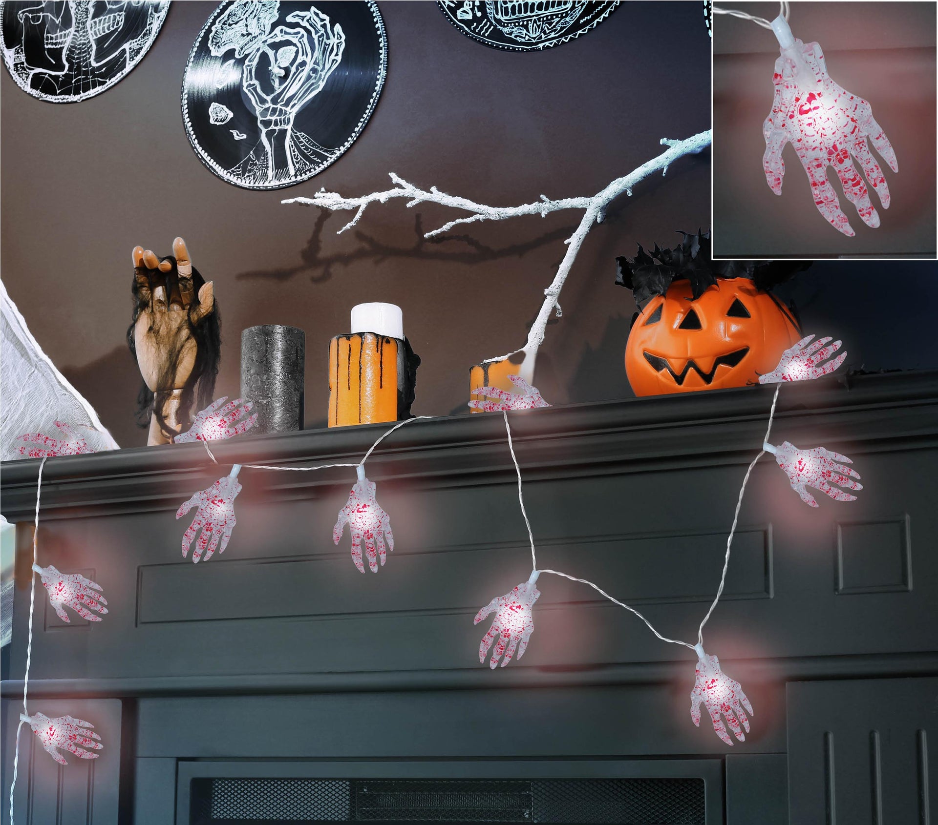 SKELETON HAND GARLAND 10 LEDS, 115 CMS., BATTERIES