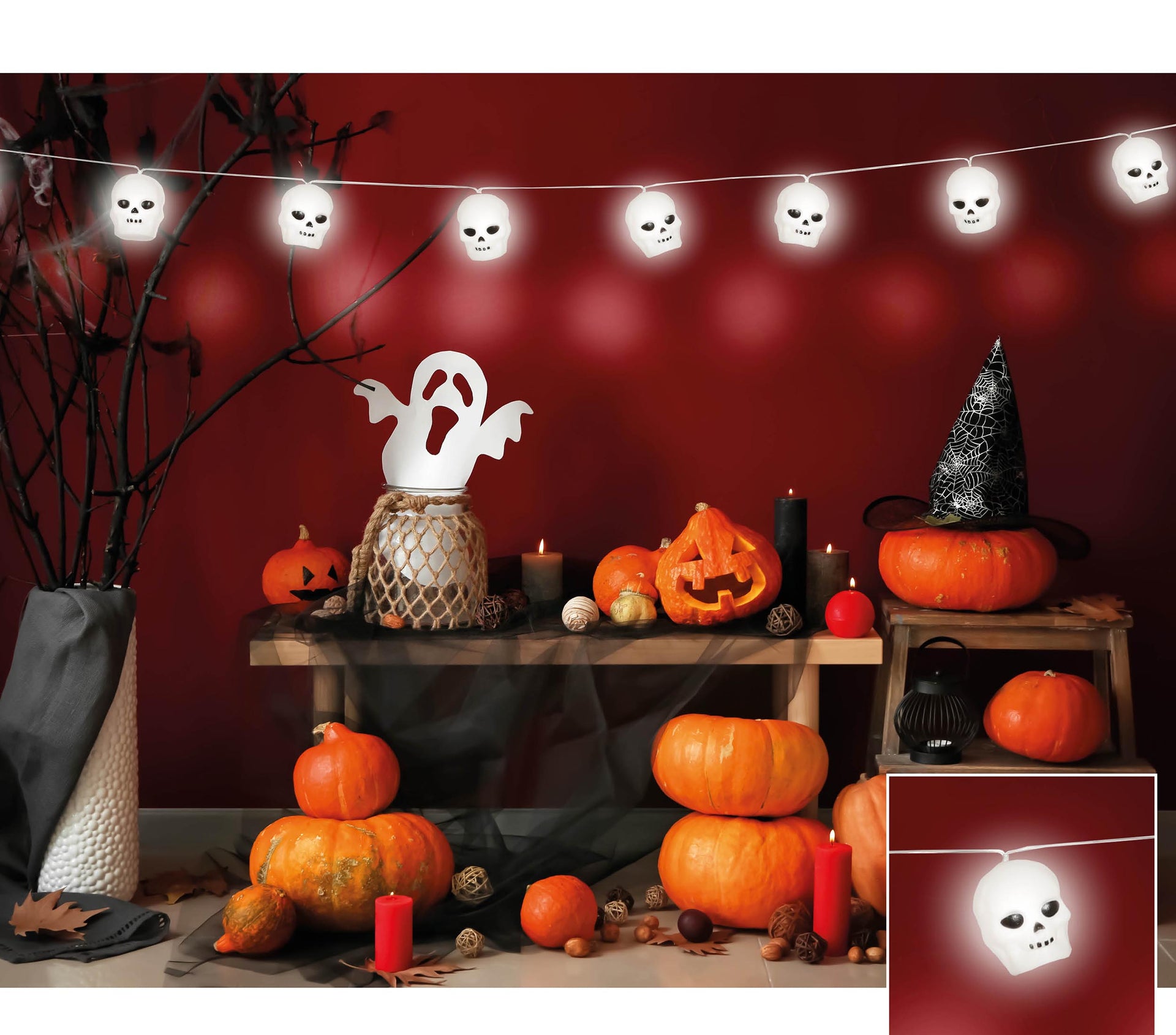LIGHT GARLAND 12 SKULLS 220 CM