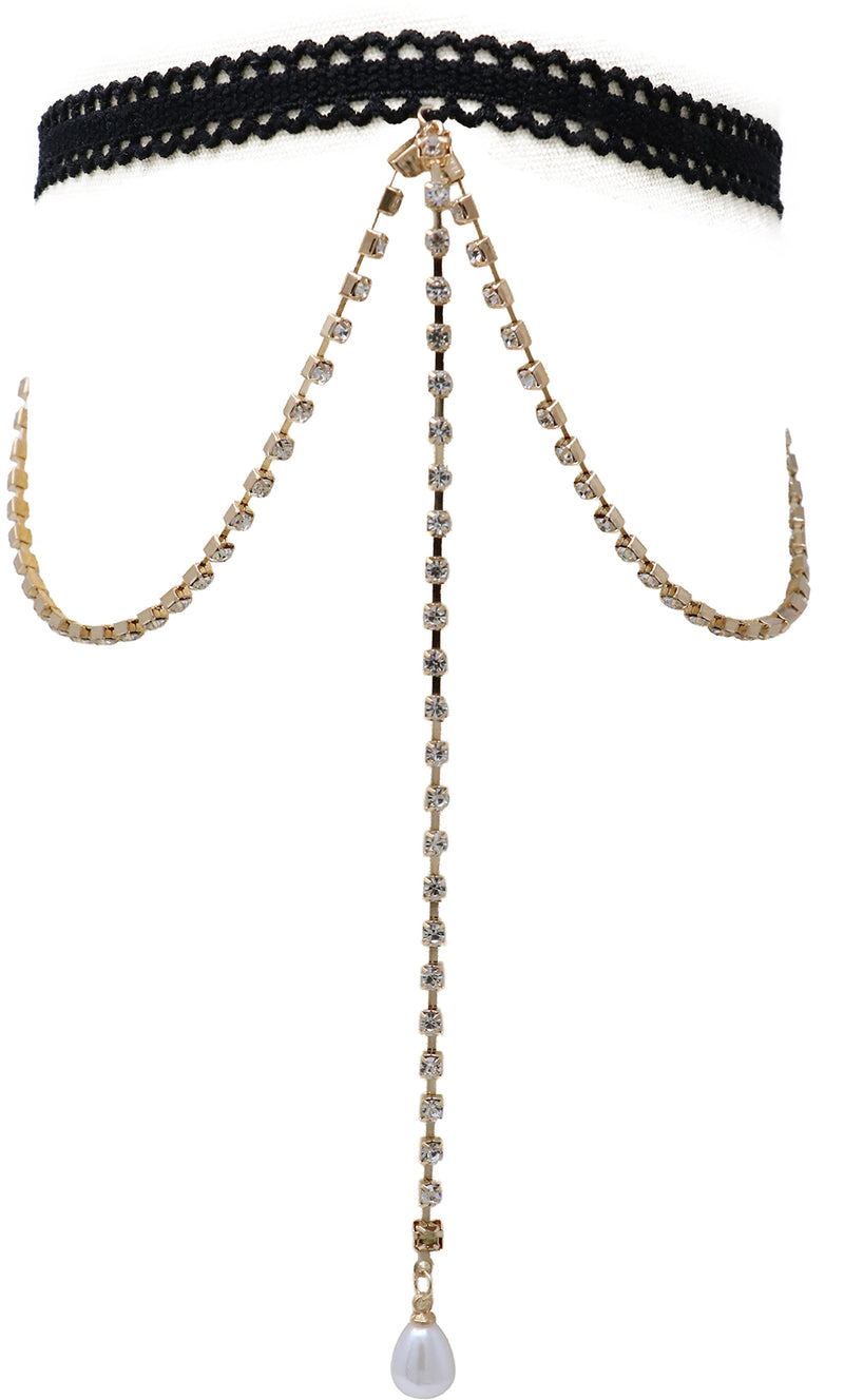 Arm bracelet with fake diamonds