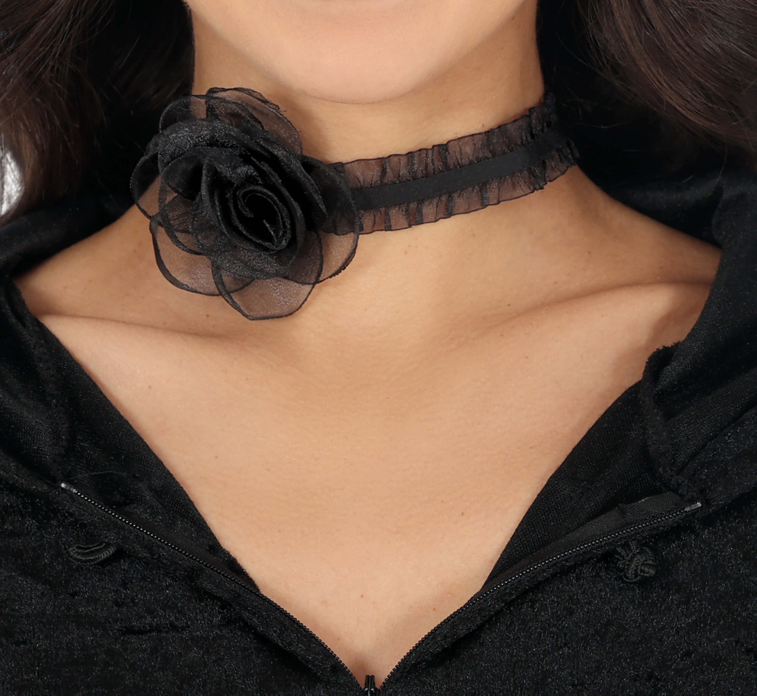 BLACK ROSE CHOKER