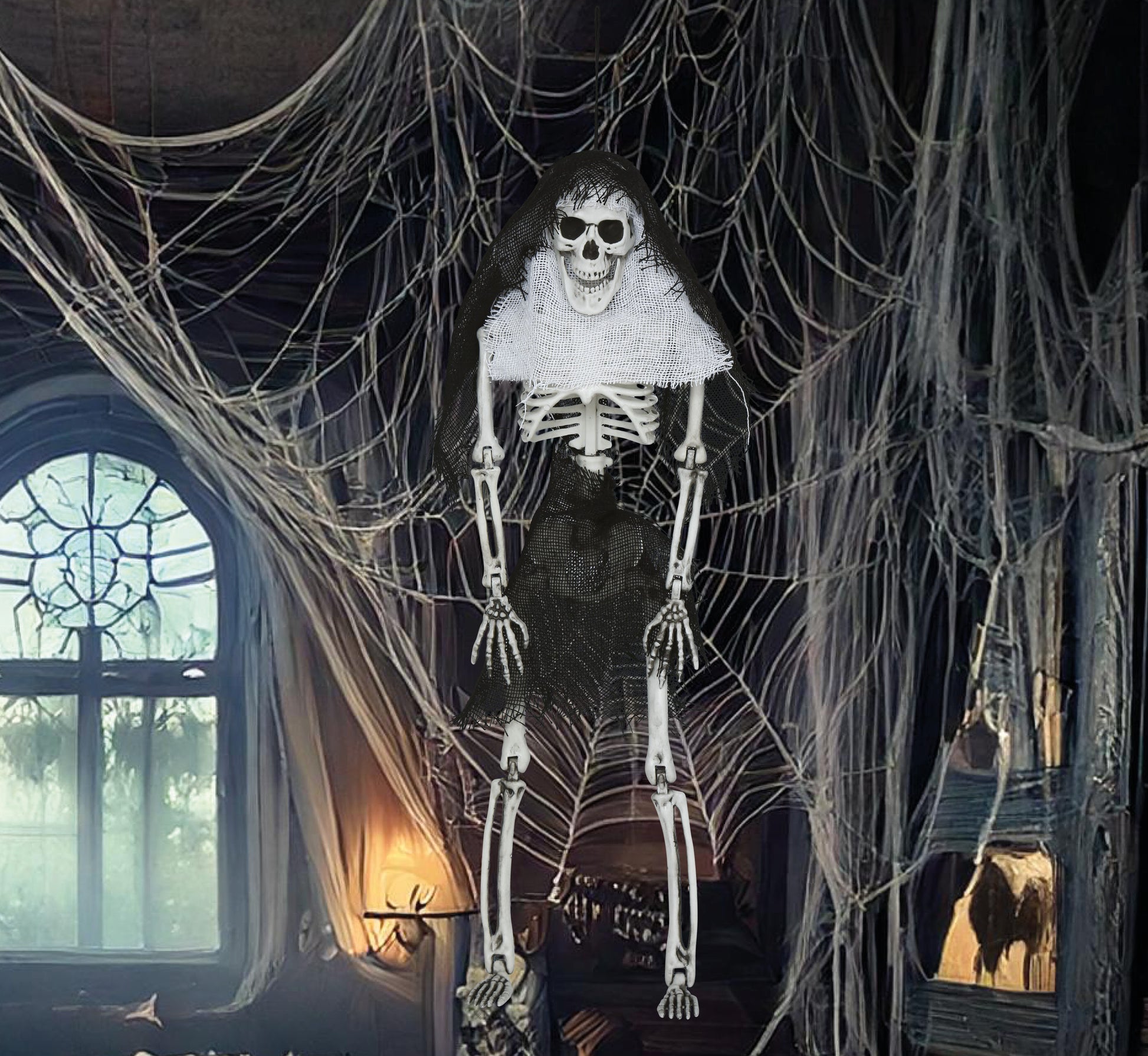 HANGING SKELETON WITH HOOD 45 CM