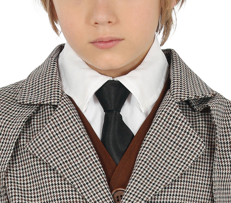 DETECTIVE